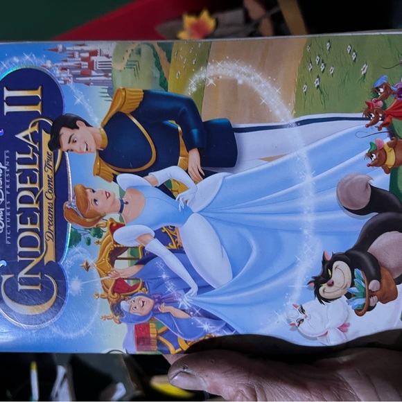 Cinderella II: Dreams Come True vhs - Picture 1 of 3